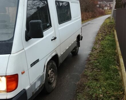 Білий Мерседес Ц-Клас, об'ємом двигуна 2.4 л та пробігом 200 тис. км за 1800 $, фото 2 на Automoto.ua