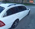 Белый Мерседес Ц-Класс, объемом двигателя 2.6 л и пробегом 320 тыс. км за 4750 $, фото 2 на Automoto.ua