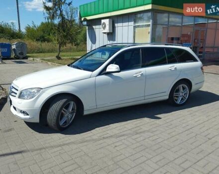 Білий Мерседес Ц-Клас, об'ємом двигуна 2.2 л та пробігом 307 тис. км за 9988 $, фото 4 на Automoto.ua