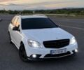 Белый Мерседес Ц-Класс, объемом двигателя 2.2 л и пробегом 306 тыс. км за 7700 $, фото 1 на Automoto.ua