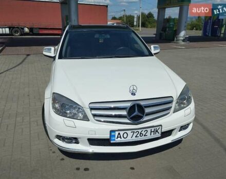 Білий Мерседес Ц-Клас, об'ємом двигуна 2.2 л та пробігом 307 тис. км за 9988 $, фото 1 на Automoto.ua