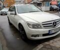 Белый Мерседес Ц-Класс, объемом двигателя 2.1 л и пробегом 360 тыс. км за 9300 $, фото 1 на Automoto.ua