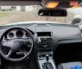 Белый Мерседес Ц-Класс, объемом двигателя 2.1 л и пробегом 360 тыс. км за 9300 $, фото 13 на Automoto.ua