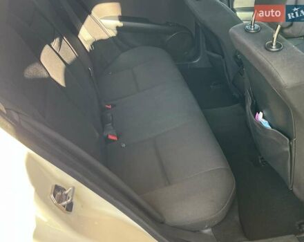 Мерседес Ц-Класс 2010 в Киеве на Automoto.ua Белый Мерседес Ц-Класс, объемом двигателя 2.1 л и пробегом 412 тыс. км за 8990 $, фото 26 на Automoto.ua