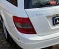 Мерседес Ц-Класс 2010 в Киеве на Automoto.ua Белый Мерседес Ц-Класс, объемом двигателя 2.1 л и пробегом 412 тыс. км за 8990 $, фото 13 на Automoto.ua
