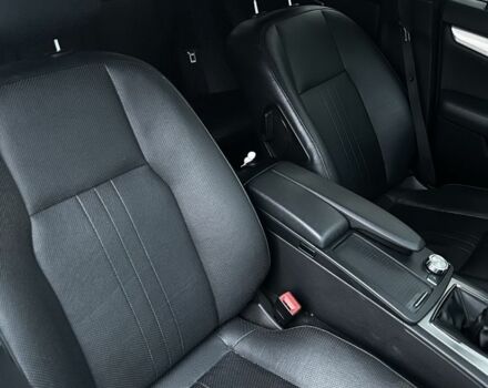 Белый Мерседес Ц-Класс, объемом двигателя 2.1 л и пробегом 322 тыс. км за 10400 $, фото 6 на Automoto.ua