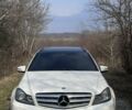 Белый Мерседес Ц-Класс, объемом двигателя 2.1 л и пробегом 325 тыс. км за 10700 $, фото 1 на Automoto.ua