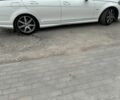 Белый Мерседес Ц-Класс, объемом двигателя 2.1 л и пробегом 300 тыс. км за 10040 $, фото 5 на Automoto.ua