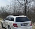 Белый Мерседес Ц-Класс, объемом двигателя 2.1 л и пробегом 325 тыс. км за 10700 $, фото 4 на Automoto.ua