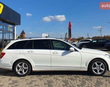 Белый Мерседес Ц-Класс, объемом двигателя 2.2 л и пробегом 363 тыс. км за 12790 $, фото 7 на Automoto.ua