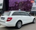 Белый Мерседес Ц-Класс, объемом двигателя 2.14 л и пробегом 365 тыс. км за 10490 $, фото 4 на Automoto.ua