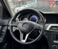 Белый Мерседес Ц-Класс, объемом двигателя 2.14 л и пробегом 365 тыс. км за 10490 $, фото 12 на Automoto.ua