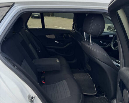 Білий Мерседес Ц-Клас, об'ємом двигуна 2.14 л та пробігом 284 тис. км за 16800 $, фото 39 на Automoto.ua