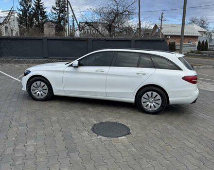 Білий Мерседес Ц-Клас, об'ємом двигуна 2.14 л та пробігом 284 тис. км за 16800 $, фото 28 на Automoto.ua