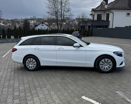 Білий Мерседес Ц-Клас, об'ємом двигуна 2.14 л та пробігом 284 тис. км за 16800 $, фото 33 на Automoto.ua