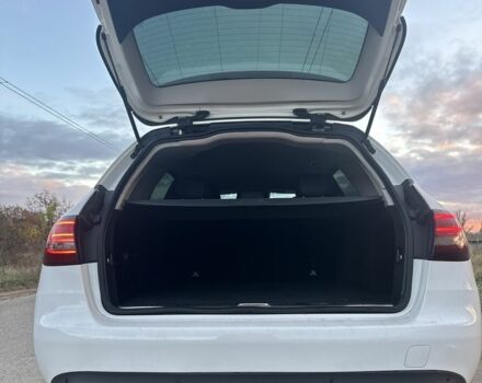 Белый Мерседес Ц-Класс, объемом двигателя 2.2 л и пробегом 230 тыс. км за 14800 $, фото 5 на Automoto.ua