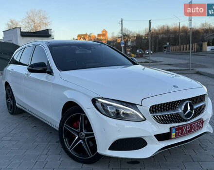 Белый Мерседес Ц-Класс, объемом двигателя 2.14 л и пробегом 159 тыс. км за 21900 $, фото 2 на Automoto.ua