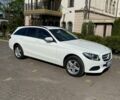 Белый Мерседес Ц-Класс, объемом двигателя 2.1 л и пробегом 159 тыс. км за 19900 $, фото 2 на Automoto.ua