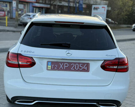 Белый Мерседес Ц-Класс, объемом двигателя 2.14 л и пробегом 159 тыс. км за 21900 $, фото 12 на Automoto.ua