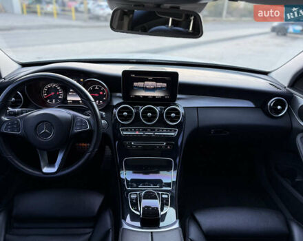 Белый Мерседес Ц-Класс, объемом двигателя 2.14 л и пробегом 159 тыс. км за 21900 $, фото 17 на Automoto.ua