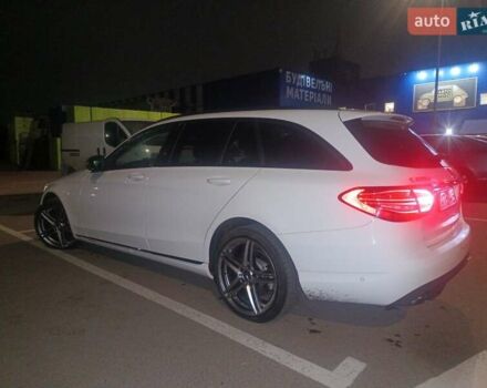 Білий Мерседес Ц-Клас, об'ємом двигуна 1.95 л та пробігом 211 тис. км за 17200 $, фото 5 на Automoto.ua
