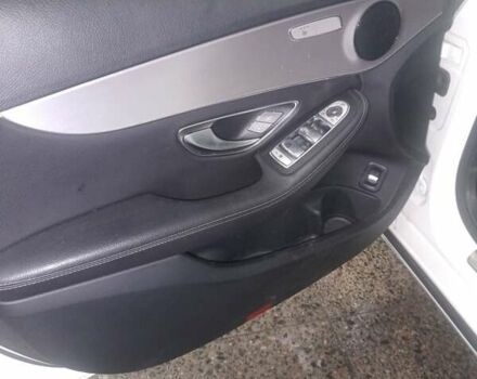 Белый Мерседес Ц-Класс, объемом двигателя 2 л и пробегом 211 тыс. км за 17200 $, фото 22 на Automoto.ua