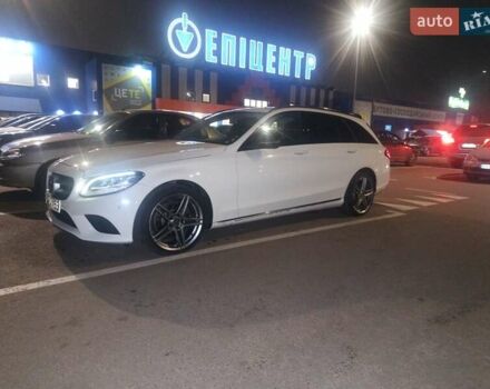 Білий Мерседес Ц-Клас, об'ємом двигуна 1.95 л та пробігом 211 тис. км за 17200 $, фото 1 на Automoto.ua