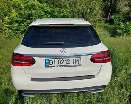 Белый Мерседес Ц-Класс, объемом двигателя 2 л и пробегом 184 тыс. км за 28000 $, фото 6 на Automoto.ua