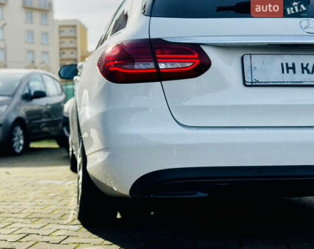 Белый Мерседес Ц-Класс, объемом двигателя 1.95 л и пробегом 148 тыс. км за 27500 $, фото 14 на Automoto.ua