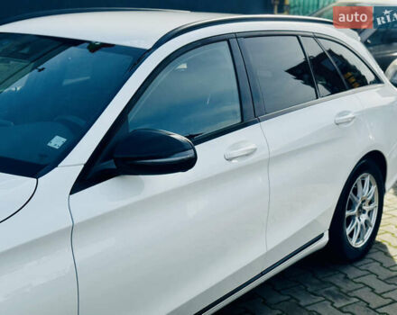 Белый Мерседес Ц-Класс, объемом двигателя 1.95 л и пробегом 148 тыс. км за 27500 $, фото 12 на Automoto.ua