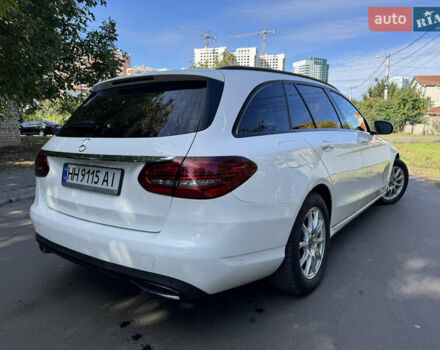 Белый Мерседес Ц-Класс, объемом двигателя 1.95 л и пробегом 147 тыс. км за 28900 $, фото 7 на Automoto.ua