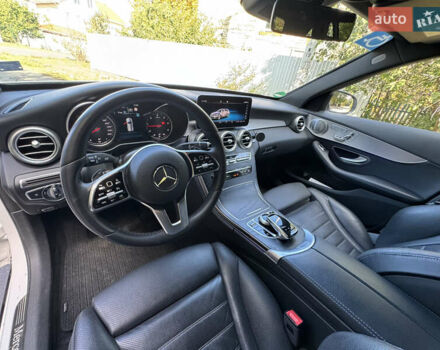 Белый Мерседес Ц-Класс, объемом двигателя 1.95 л и пробегом 147 тыс. км за 28900 $, фото 8 на Automoto.ua