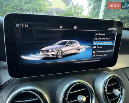 Белый Мерседес Ц-Класс, объемом двигателя 1.95 л и пробегом 139 тыс. км за 29000 $, фото 35 на Automoto.ua
