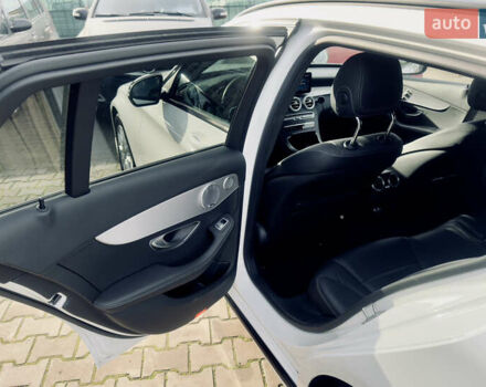 Белый Мерседес Ц-Класс, объемом двигателя 1.95 л и пробегом 148 тыс. км за 27500 $, фото 44 на Automoto.ua