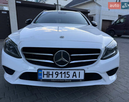 Белый Мерседес Ц-Класс, объемом двигателя 1.95 л и пробегом 139 тыс. км за 29000 $, фото 1 на Automoto.ua
