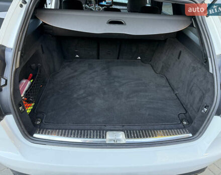 Белый Мерседес Ц-Класс, объемом двигателя 1.95 л и пробегом 139 тыс. км за 29000 $, фото 18 на Automoto.ua