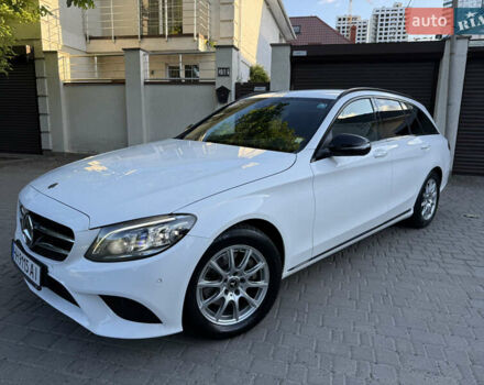 Белый Мерседес Ц-Класс, объемом двигателя 1.95 л и пробегом 139 тыс. км за 29000 $, фото 9 на Automoto.ua