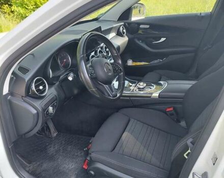 Белый Мерседес Ц-Класс, объемом двигателя 2 л и пробегом 184 тыс. км за 28000 $, фото 8 на Automoto.ua