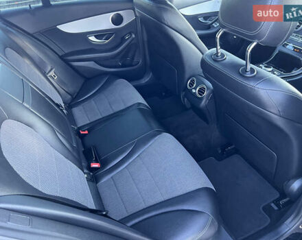 Белый Мерседес Ц-Класс, объемом двигателя 1.95 л и пробегом 300 тыс. км за 20510 $, фото 24 на Automoto.ua