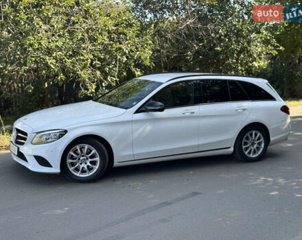Белый Мерседес Ц-Класс, объемом двигателя 1.95 л и пробегом 147 тыс. км за 28900 $, фото 16 на Automoto.ua