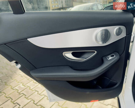 Белый Мерседес Ц-Класс, объемом двигателя 1.95 л и пробегом 148 тыс. км за 27500 $, фото 45 на Automoto.ua