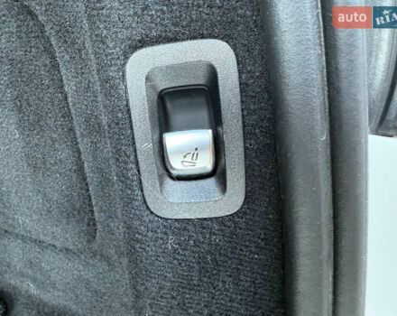 Белый Мерседес Ц-Класс, объемом двигателя 1.95 л и пробегом 139 тыс. км за 29000 $, фото 19 на Automoto.ua