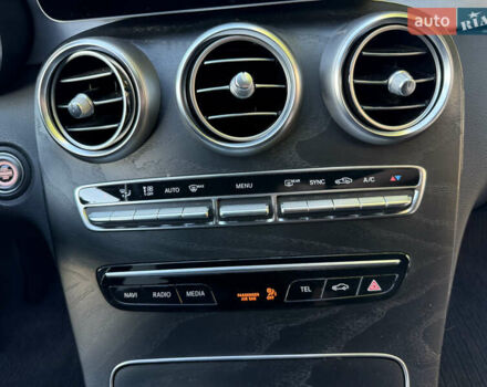 Белый Мерседес Ц-Класс, объемом двигателя 1.95 л и пробегом 139 тыс. км за 29000 $, фото 26 на Automoto.ua