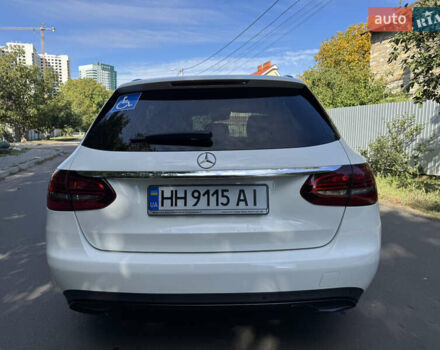 Белый Мерседес Ц-Класс, объемом двигателя 1.95 л и пробегом 147 тыс. км за 28900 $, фото 10 на Automoto.ua