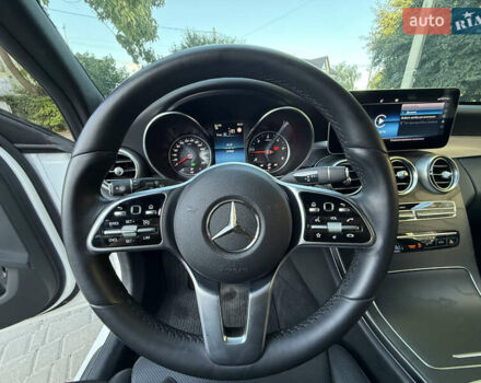 Белый Мерседес Ц-Класс, объемом двигателя 1.95 л и пробегом 139 тыс. км за 29000 $, фото 31 на Automoto.ua