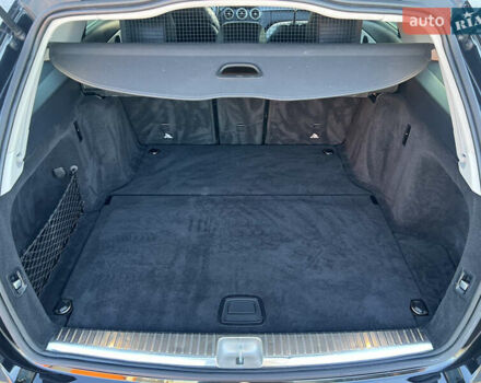 Белый Мерседес Ц-Класс, объемом двигателя 1.95 л и пробегом 300 тыс. км за 20510 $, фото 21 на Automoto.ua