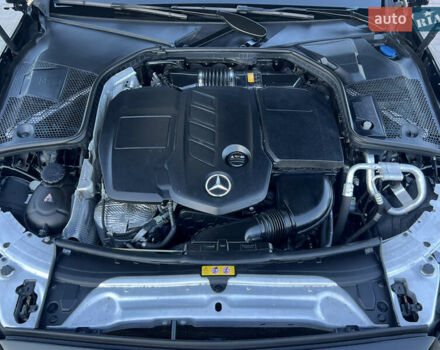 Белый Мерседес Ц-Класс, объемом двигателя 1.95 л и пробегом 300 тыс. км за 20510 $, фото 9 на Automoto.ua