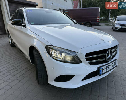Белый Мерседес Ц-Класс, объемом двигателя 1.95 л и пробегом 139 тыс. км за 29000 $, фото 5 на Automoto.ua