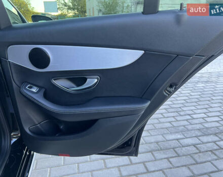 Белый Мерседес Ц-Класс, объемом двигателя 1.95 л и пробегом 300 тыс. км за 20510 $, фото 23 на Automoto.ua