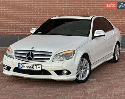 Білий Мерседес Ц-Клас, об'ємом двигуна 3 л та пробігом 155 тис. км за 11700 $, фото 1 на Automoto.ua